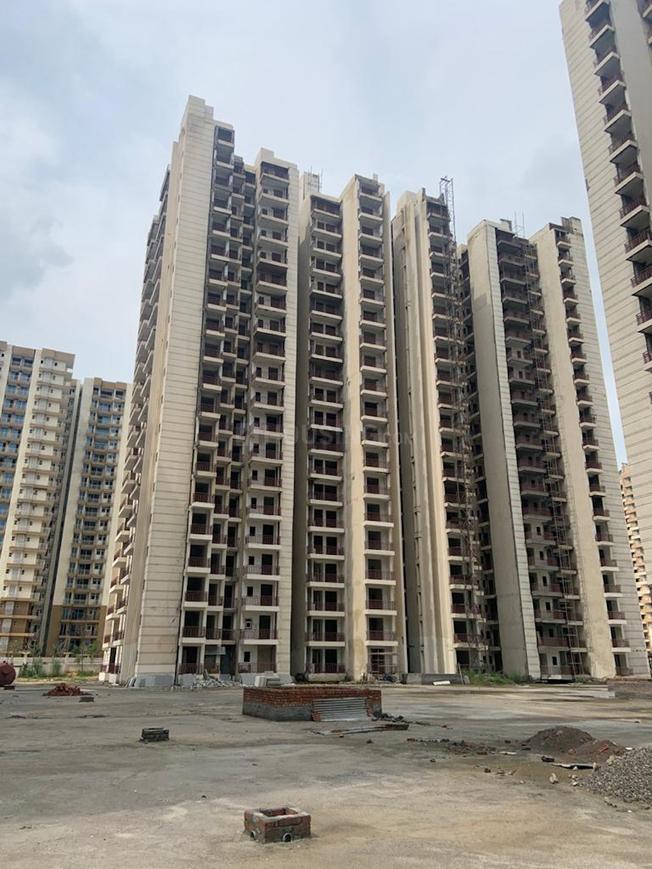 Aims Green Avenue - Image 2