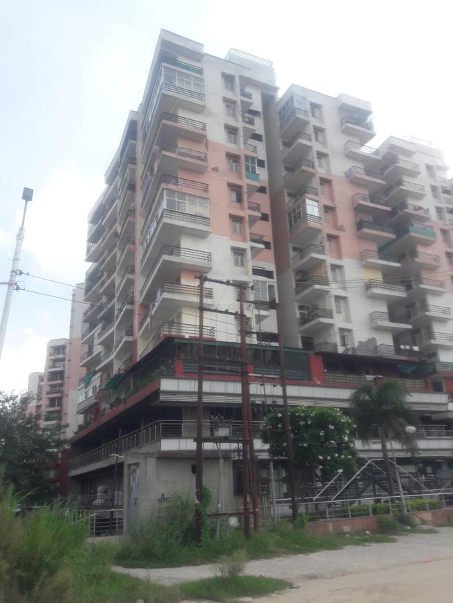 Gaurs Homes Elegante - Image 2