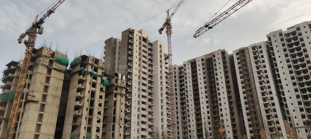 Sikka Kaamya Greens - Image 40