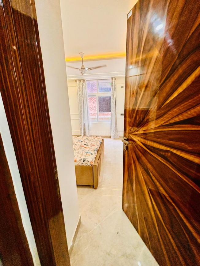 Vihaan Valencia - Image 18