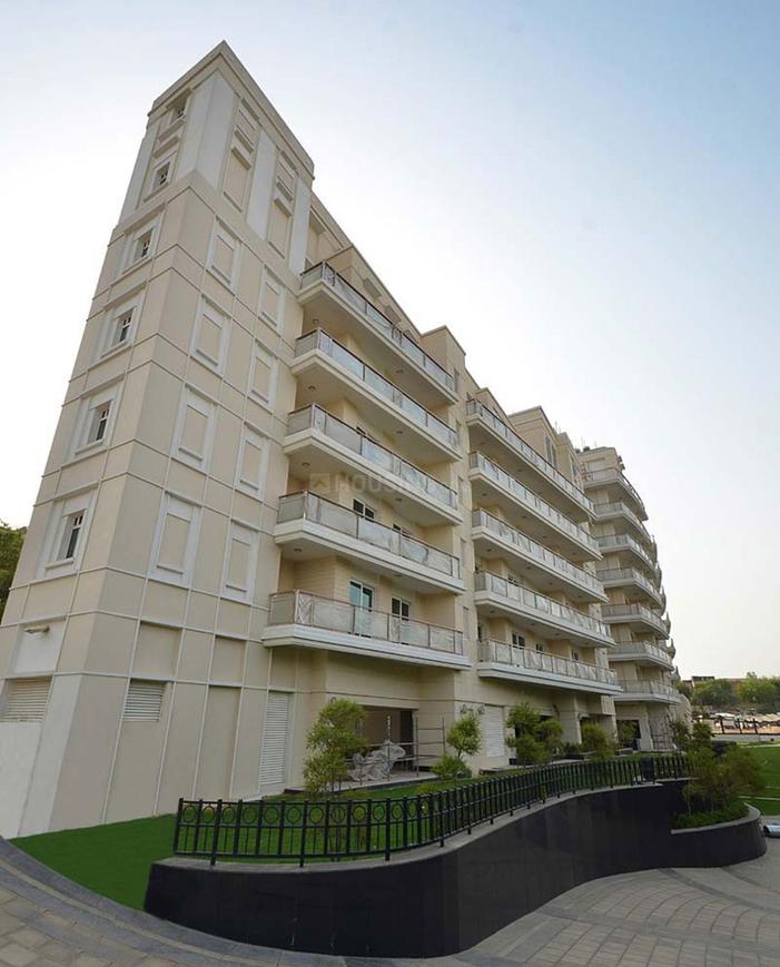 DLF Queens Court - Image 5