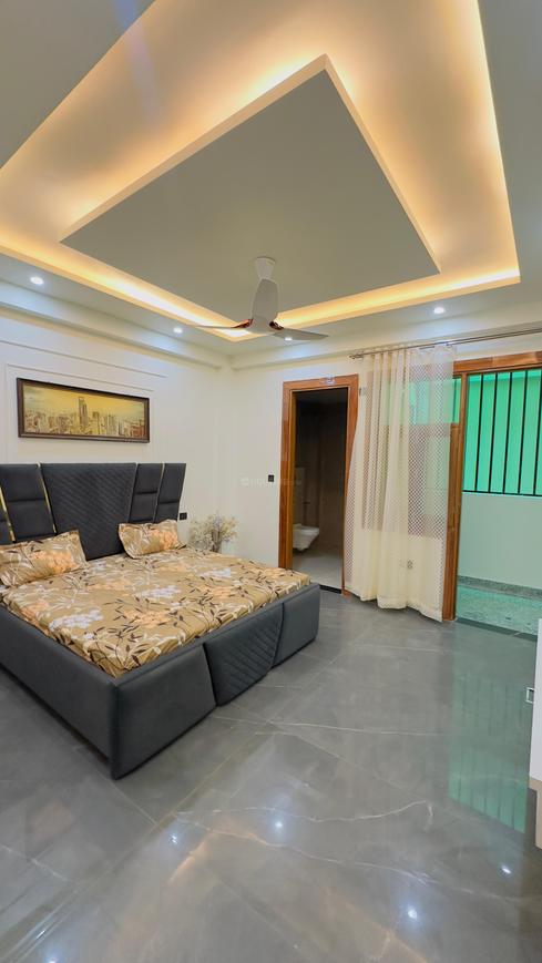 Golden Avenue - Image 7