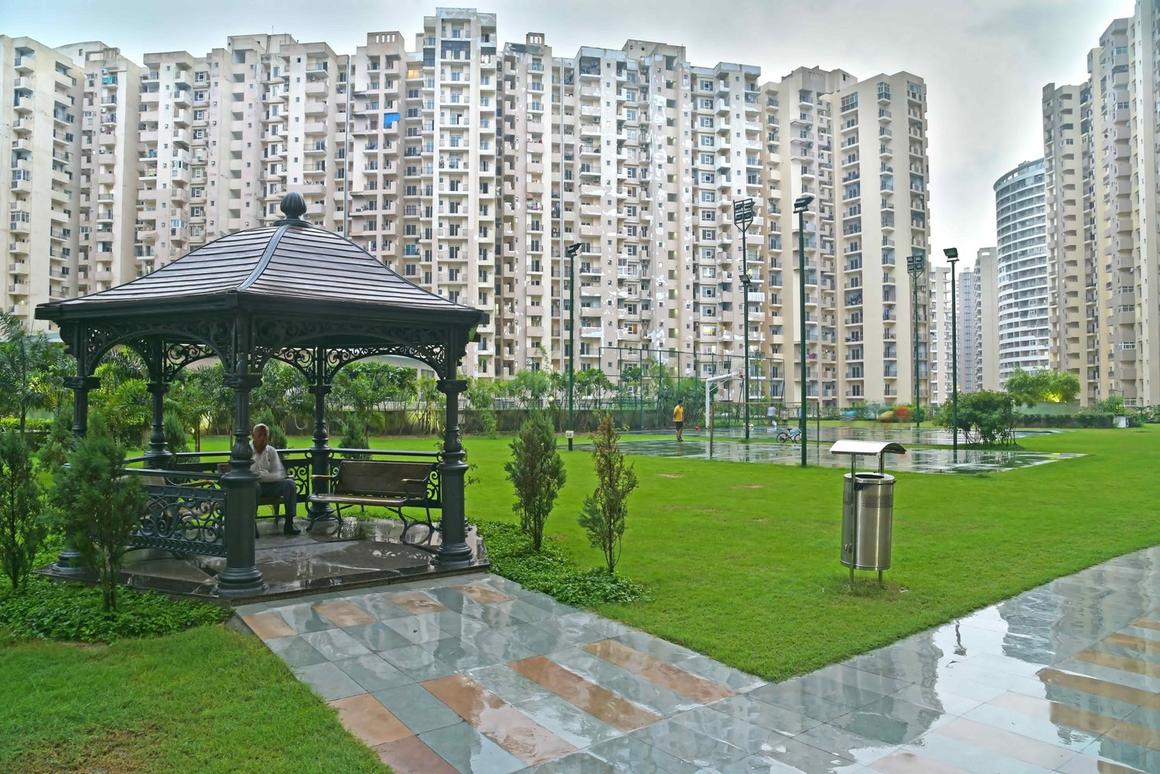 Paramount Floraville - Image 31