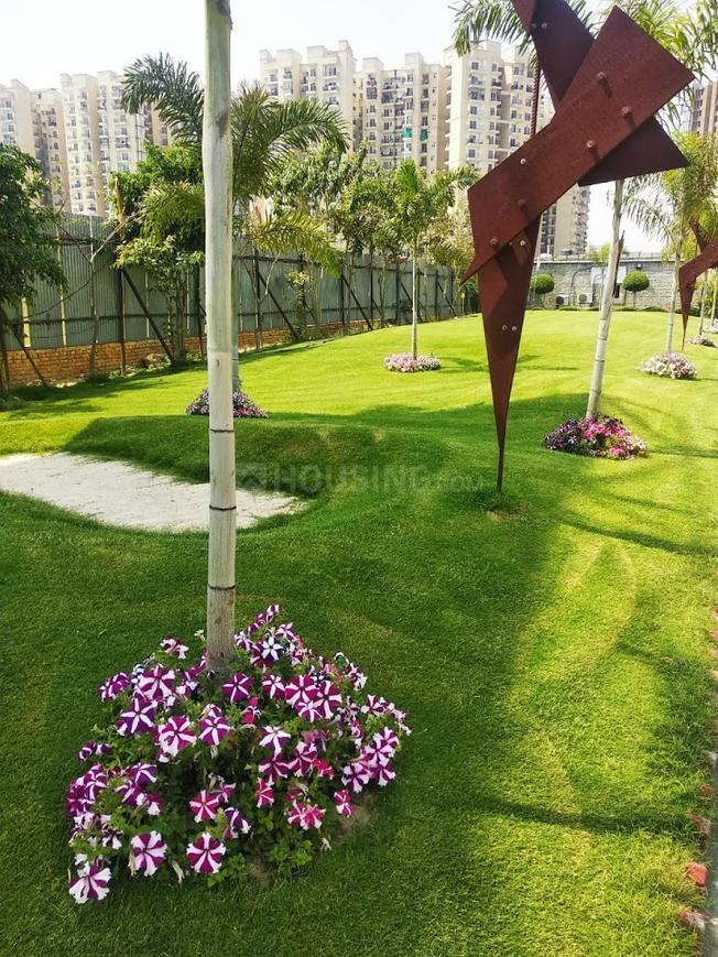 Urbainia Trikaya Golf Ville - Image 5