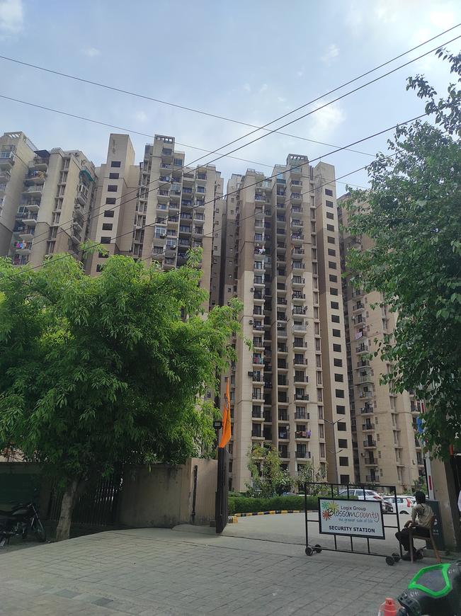 Logix Blossom County - Image 2