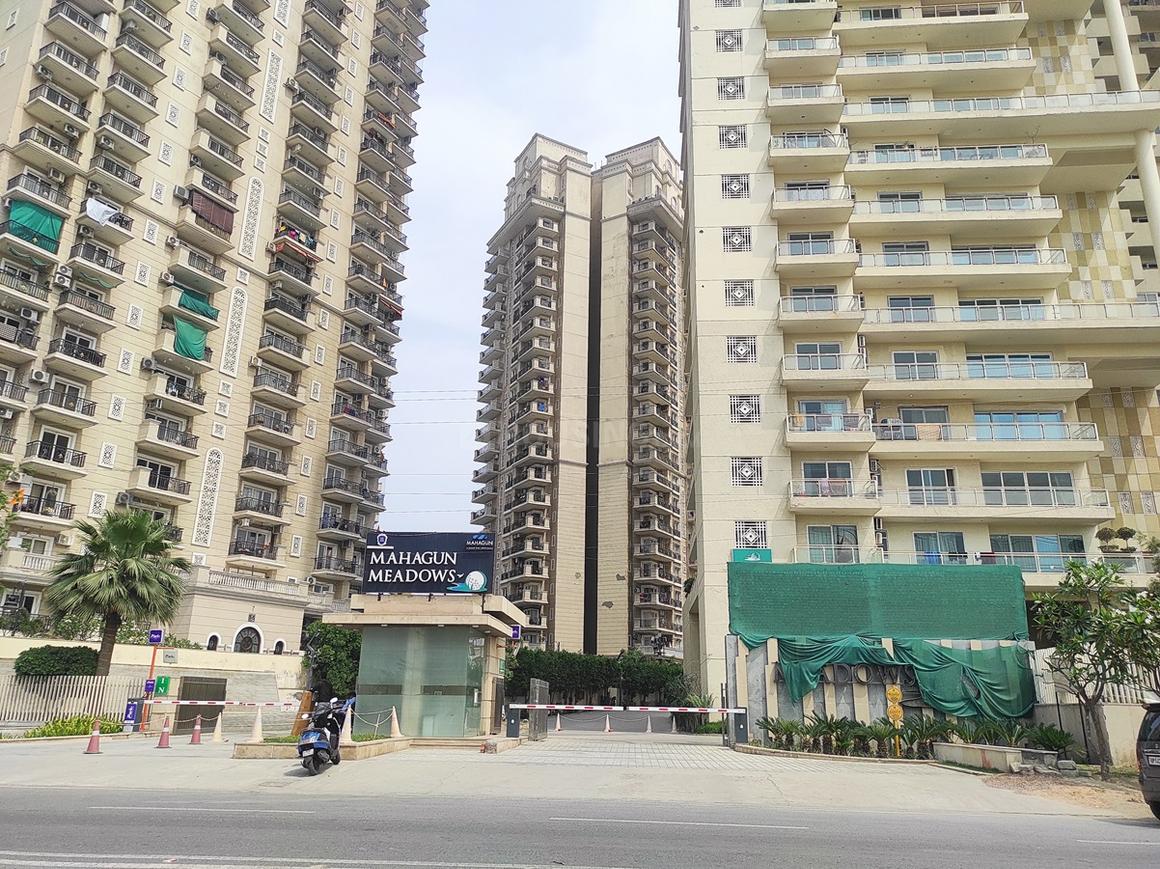 Mahagun Meadows Highrise - Image 11