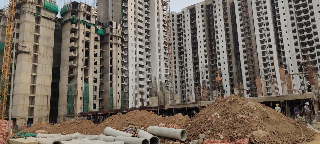 Sikka Kaamya Greens - Image 43