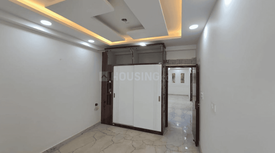 Investwell Avenue 75 - Image 2