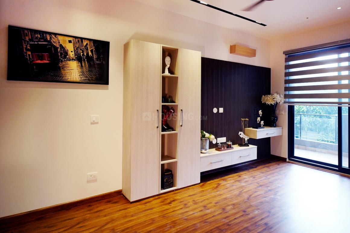 Palm Floor DLF Phase 3 - Image 9