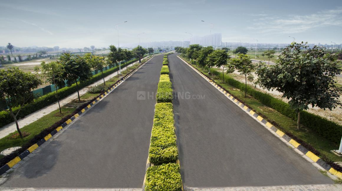 Greenbay Golf Village - Image 8