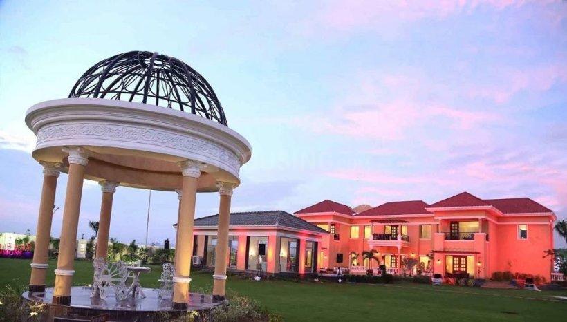 Gaursons Gaur Suites - Image 4