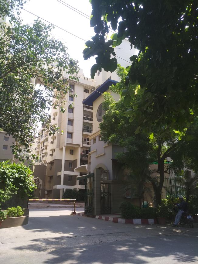 Assotech Windsor Greens Apartment - Image 5