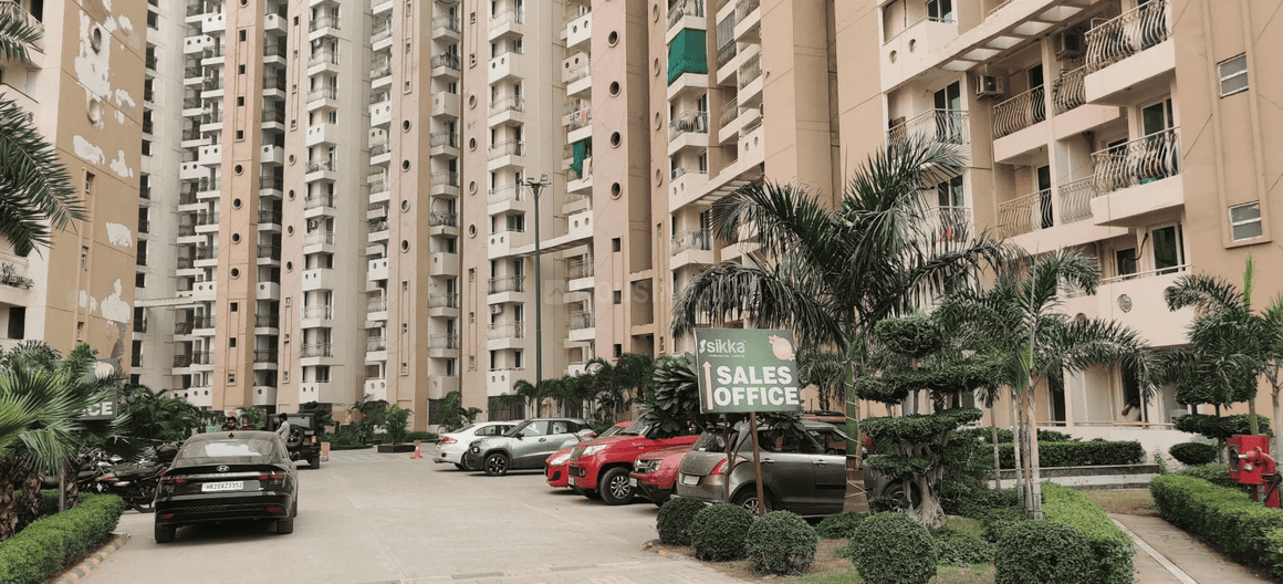 Sikka Kaamna Greens - Image 37