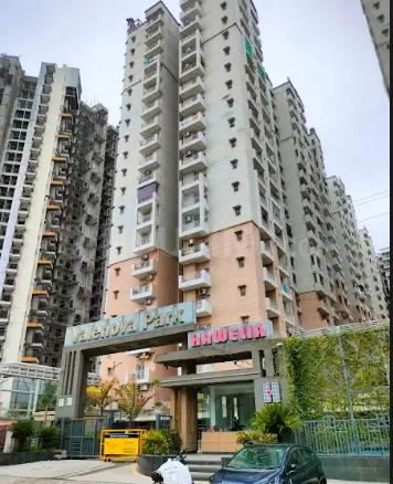 Hawelia Valenova Park - Image 4