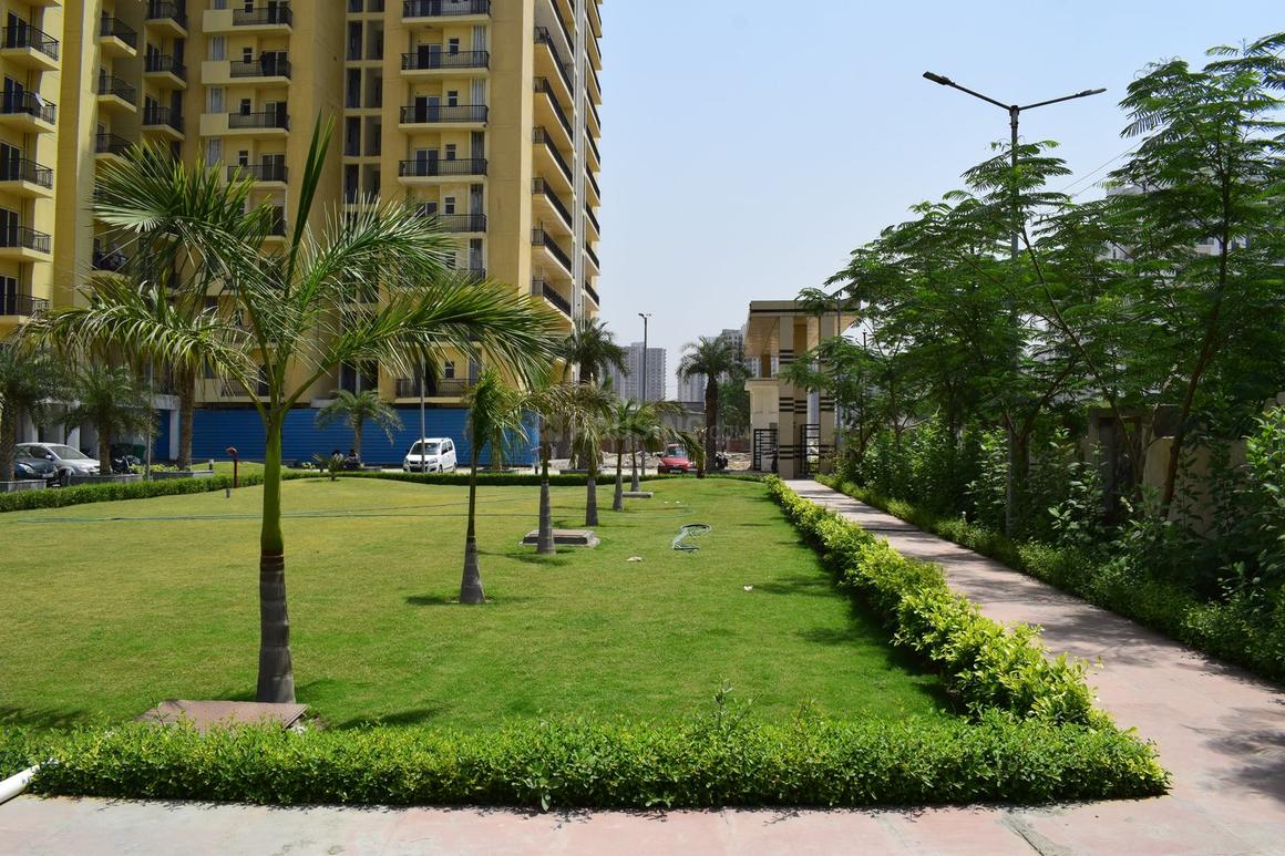 Maxblis White House III - Image 11