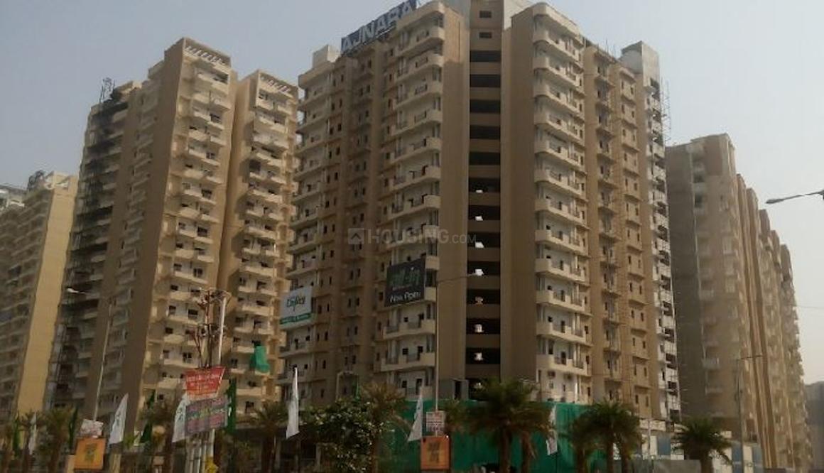 Ajnara Daffodil - Image 4