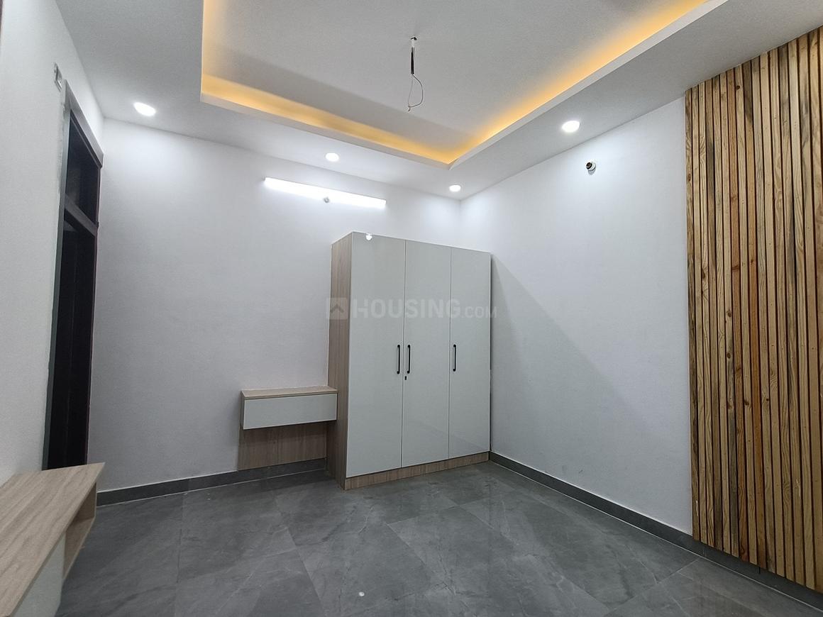 Trinity Triwoods - Image 2