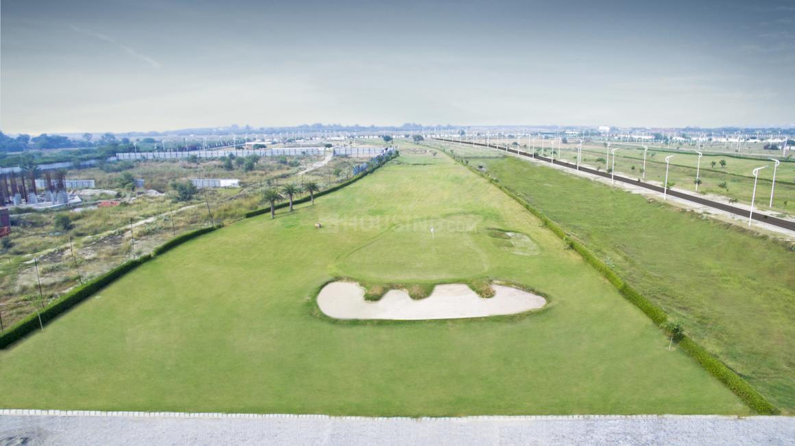 Greenbay Golf Village - Image 11