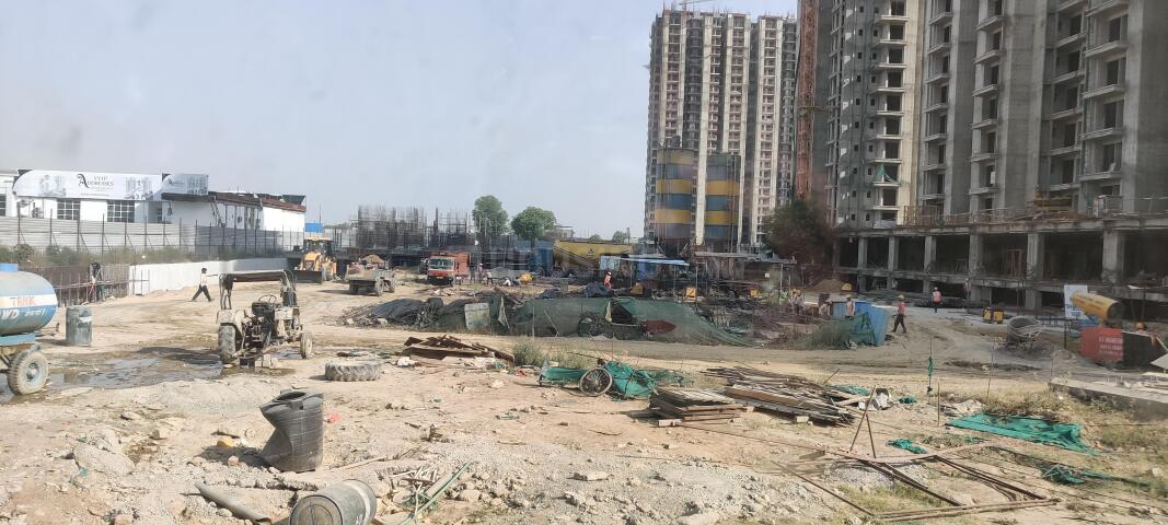 Sublime Spring Elmas - Image 19