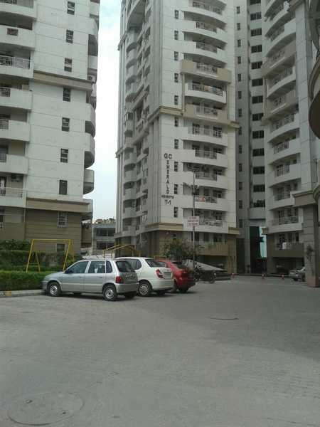 Oasis Emerald Heights - Image 2