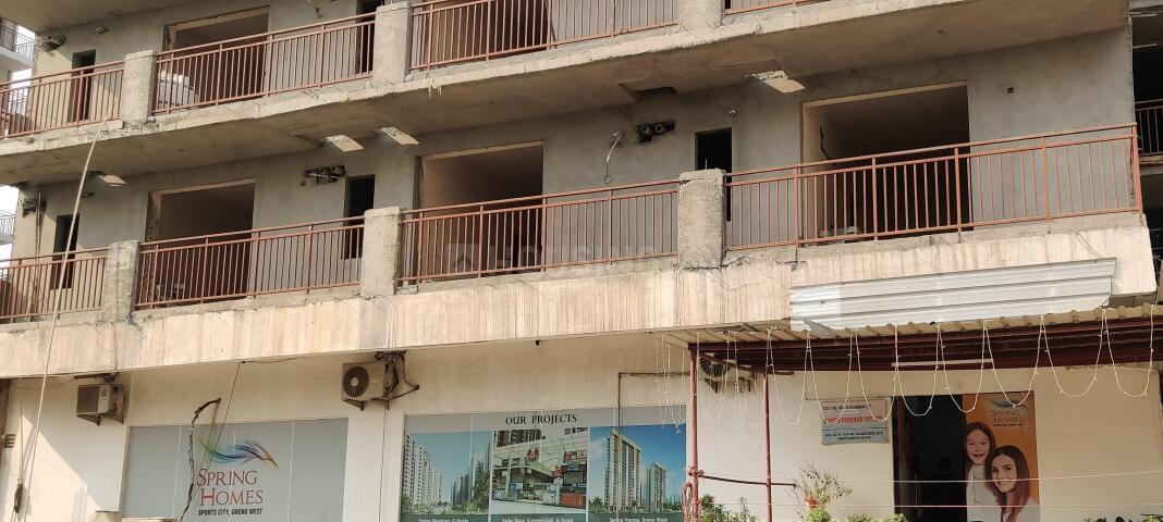 Spring Homes - Image 18