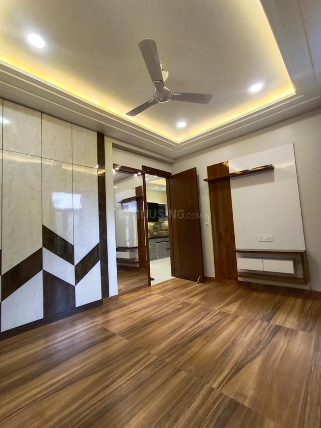 Living Ultra Luxurious Floors - Image 2