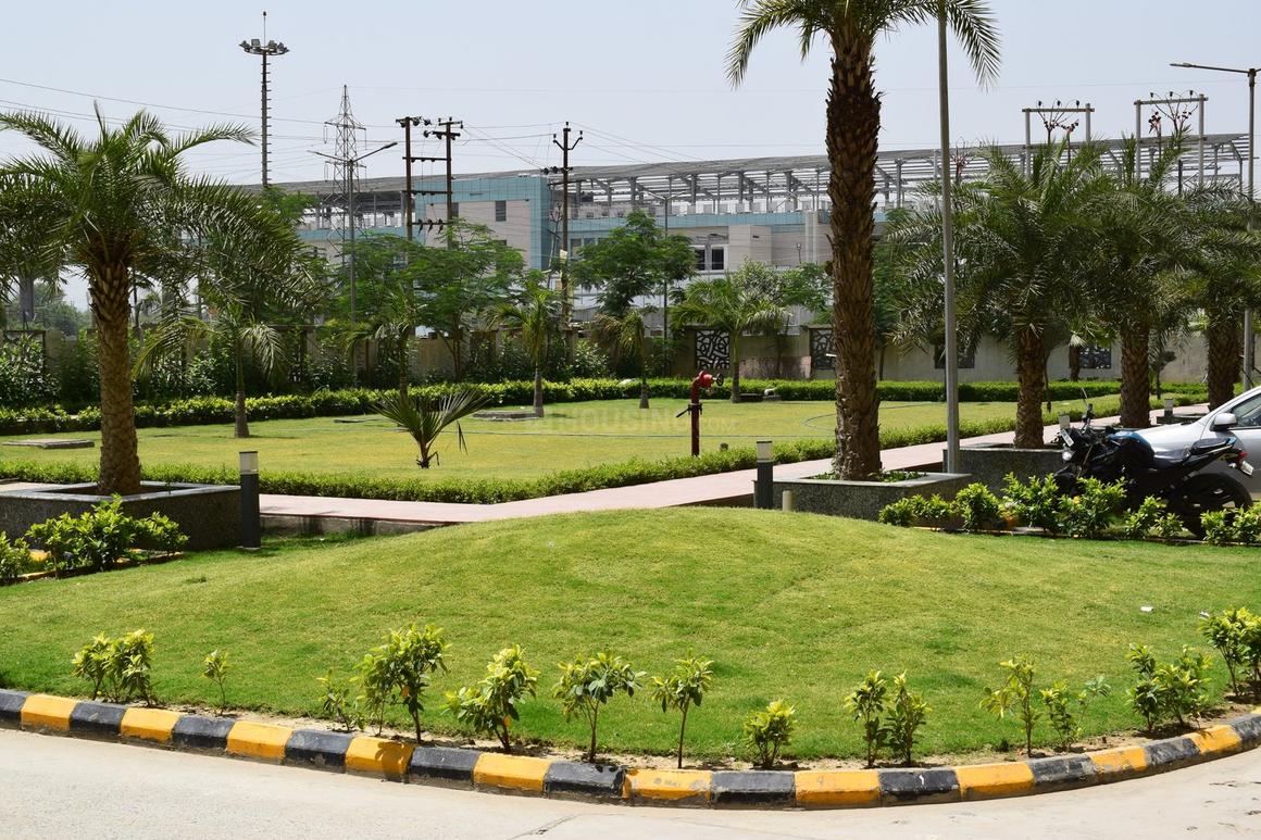 Maxblis White House III - Image 14