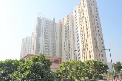 Gallery Cover Image of 1950 Sq.ft 3 BHK Apartment for buy in Unitech Heights, Chi III Greater Noida for 5500000
