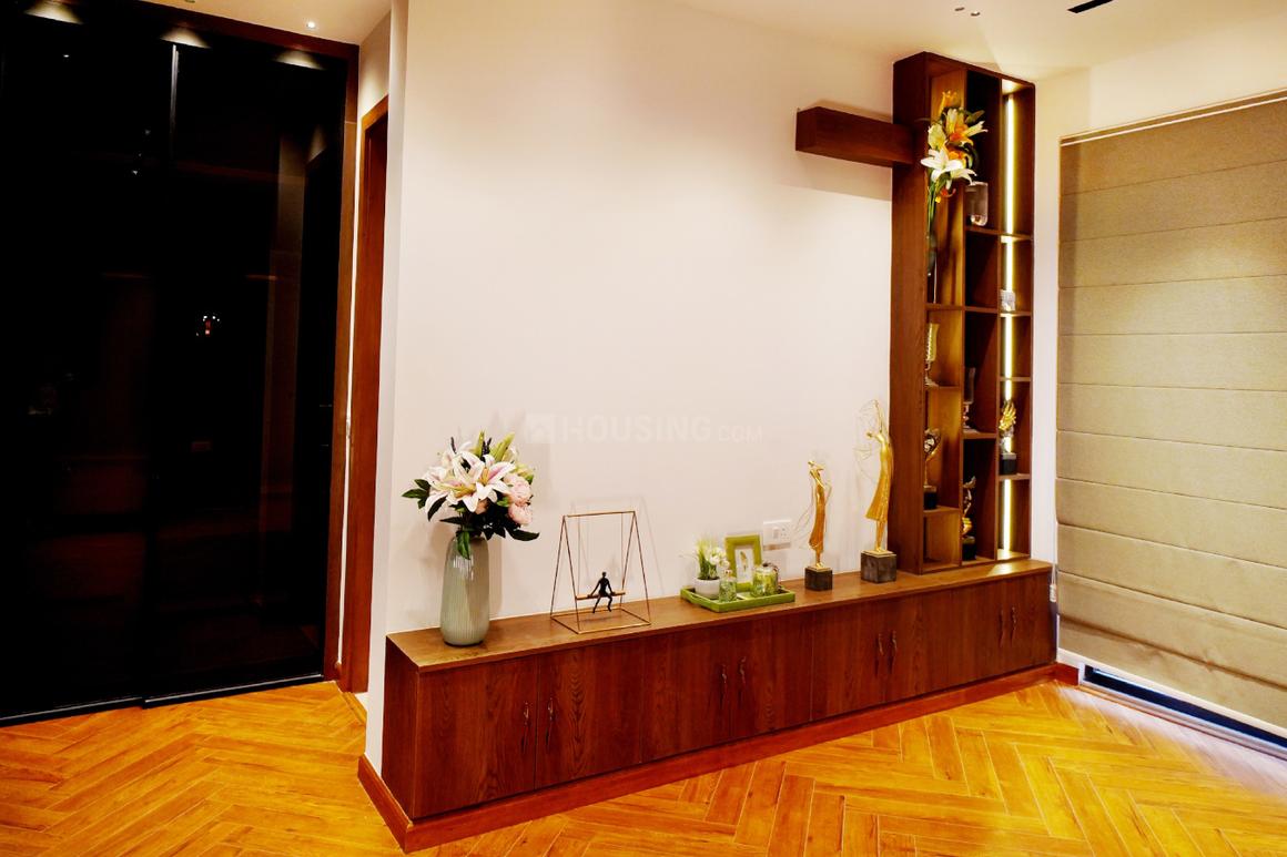 Palm Floor DLF Phase 3 - Image 10