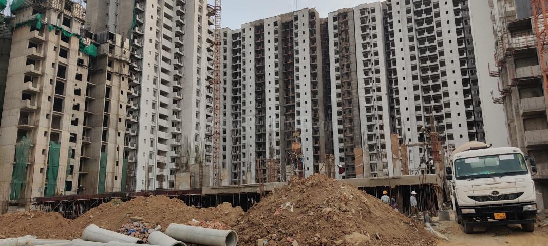 Sikka Kaamya Greens - Image 49