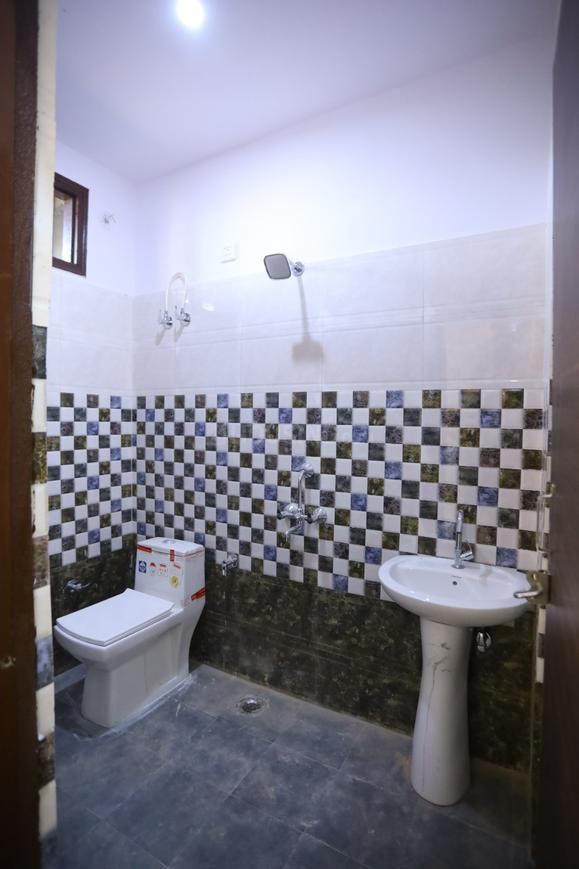 Platinum Homes - Image 18