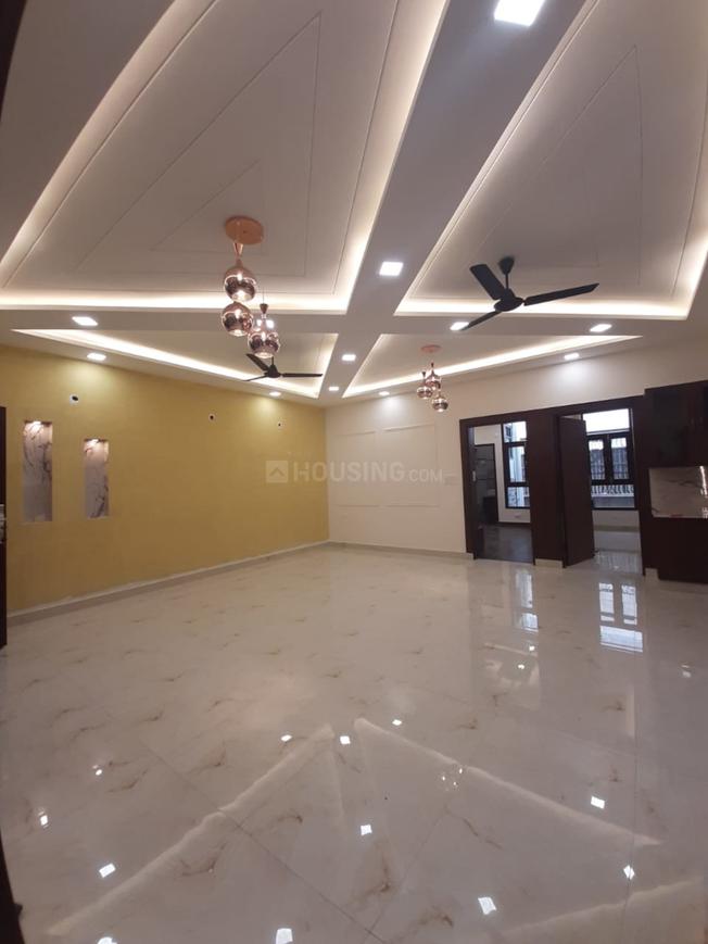 Unique Kaushambi Builder Floor - Image 13