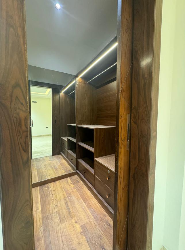 Homz Luxury Floors - Image 5