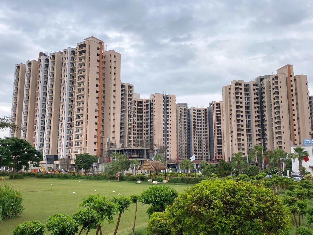 Oasis Grandstand - Image 46