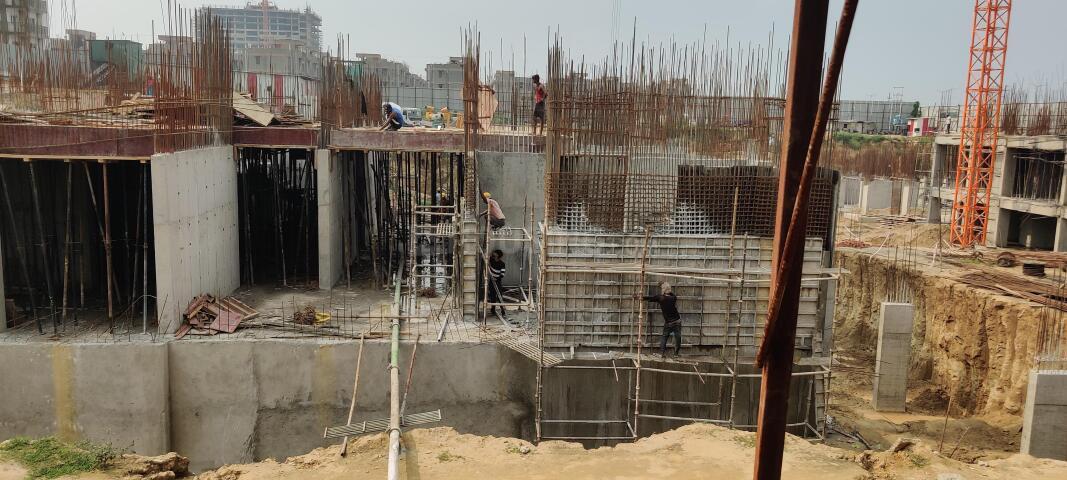 Irish Platinum - Image 36