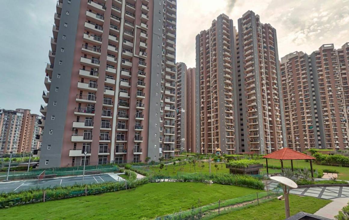 Rajesh Towers I And J R G Luxury Homes - Image 2