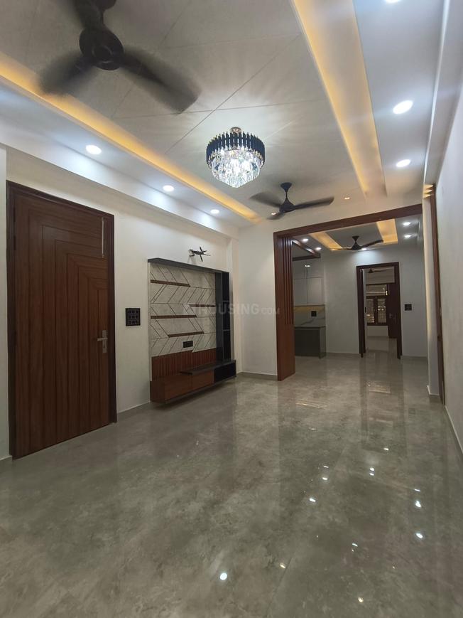 Unique Kaushambi Builder Floor - Image 14