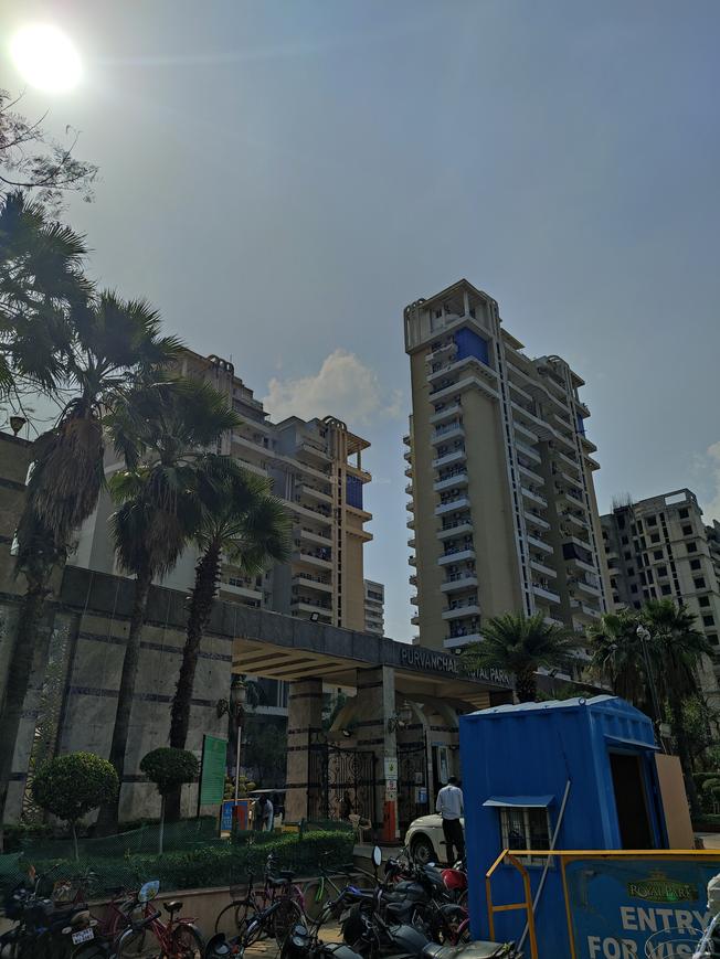 Purvanchal Royal Park - Image 8