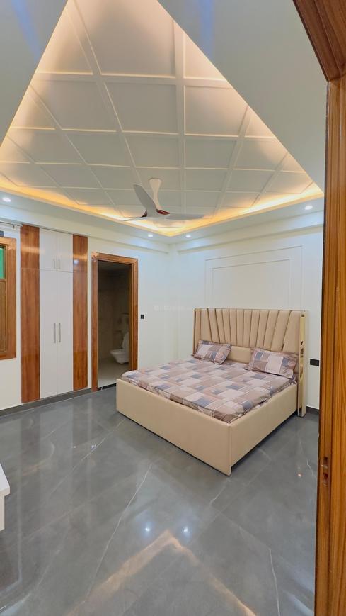 Golden Avenue - Image 18