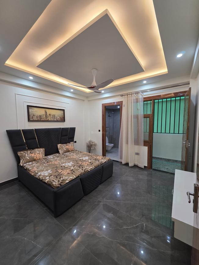 Golden Avenue - Image 19