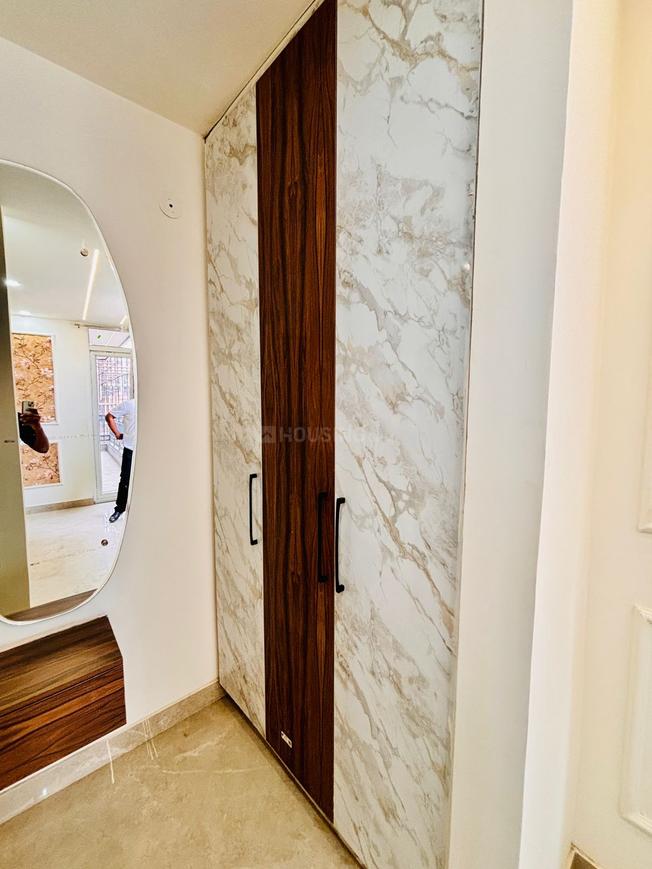 Vihaan Valencia - Image 25