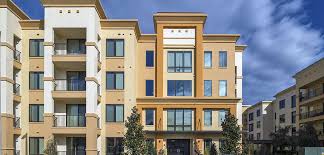 Gallery Cover Image of 1500 Sq.ft 3 BHK Apartment for buy in Byramji Town for 14000000