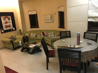Gallery Cover Image of 1275 Sq.ft 3 BHK Apartment for buy in Marine Lines for 47500000