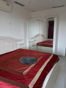 Gallery Cover Image of 1700 Sq.ft 3 BHK Apartment for rent in Andheri West for 125000