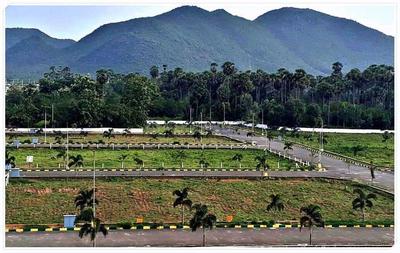 Gallery Cover Image of 1150 Sq.ft 2 BHK Apartment for buy in Penamaluru for 2387000