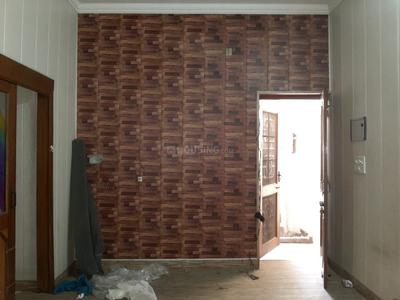 Gallery Cover Image of 450 Sq.ft 1 BHK Apartment for rent in Paschim Vihar for 10000