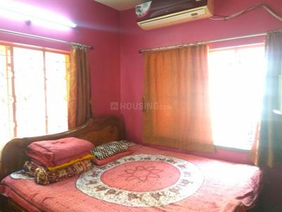 Gallery Cover Image of 750 Sq.ft 2 BHK Independent Floor for rent in South Dum Dum for 9000