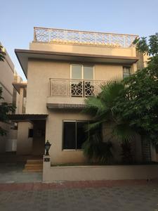 Gallery Cover Image of 3060 Sq.ft 4 BHK Villa for buy in Shantipura for 16500000