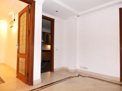 Gallery Cover Image of 3000 Sq.ft 3 BHK Independent Floor for buy in Golf Links for 150000000