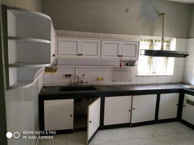 Gallery Cover Image of 2500 Sq.ft 3 BHK Independent Floor for rent in Vyasarpadi for 75000